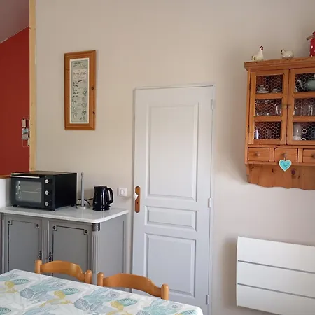 Le Gripeau 度假居 Apremont (Vendee)